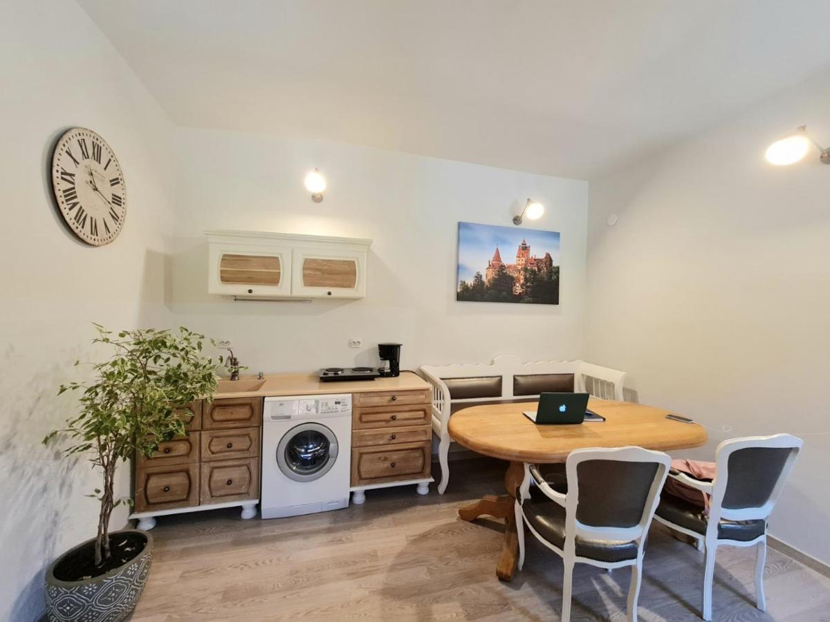 Happy House Apartment Brasov Exterior photo